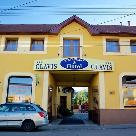 Hotel Clavis Лученец Экстерьер фото